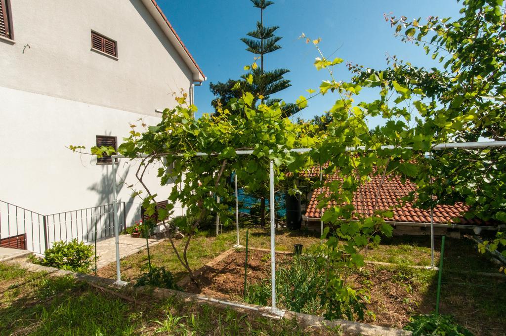 Apartments & Rooms Bianca Mali Lošinj Exterior foto